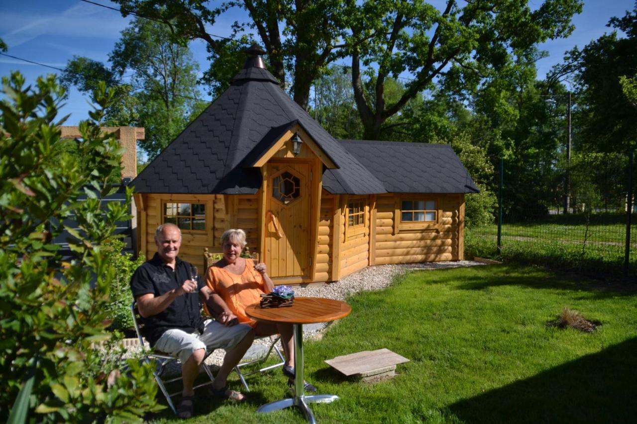 Bed and Breakfast Alaguyauder Le Kota Chatillon-sur-Broue Exteriér fotografie